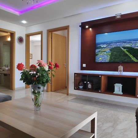 Salé La Marina Luxury Apartment Fully Furnished Free Wifi, High Standard Residence, Amazing Prime Location Close To Restaurants, Transport, Beach And Bouregreg River מראה חיצוני תמונה